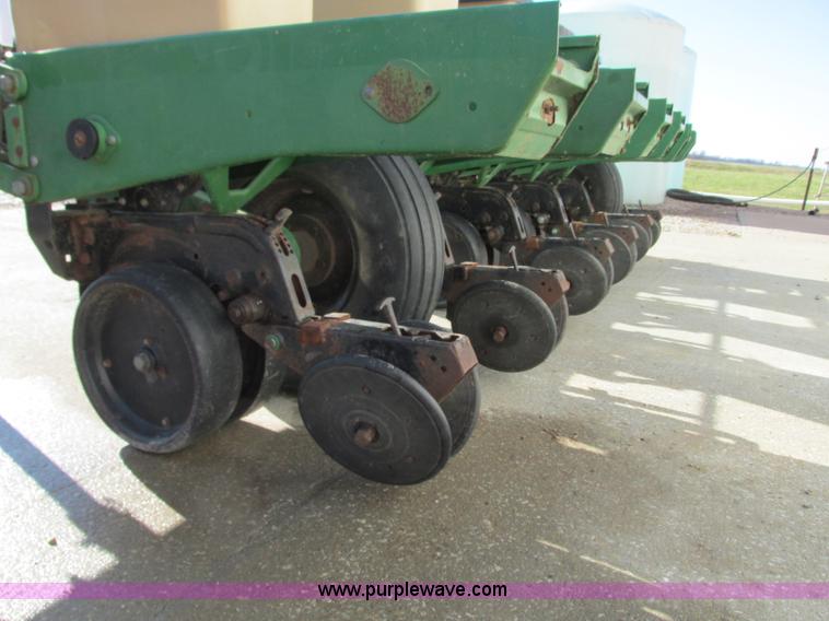 image for item N9305 Great Plains 6030-3P01 planter