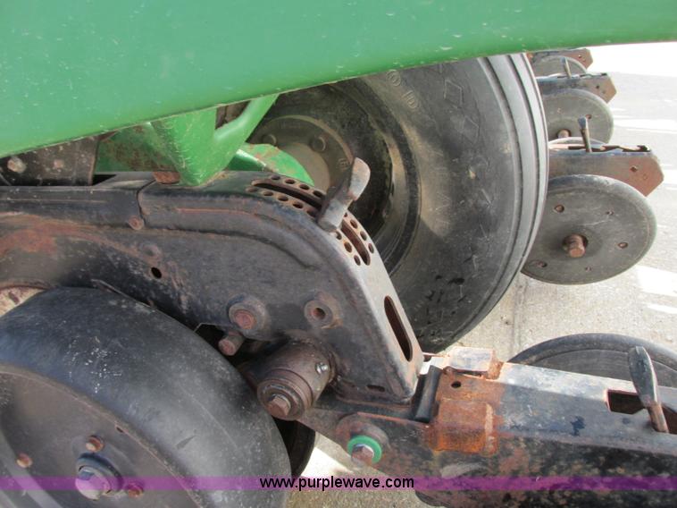 image for item N9305 Great Plains 6030-3P01 planter