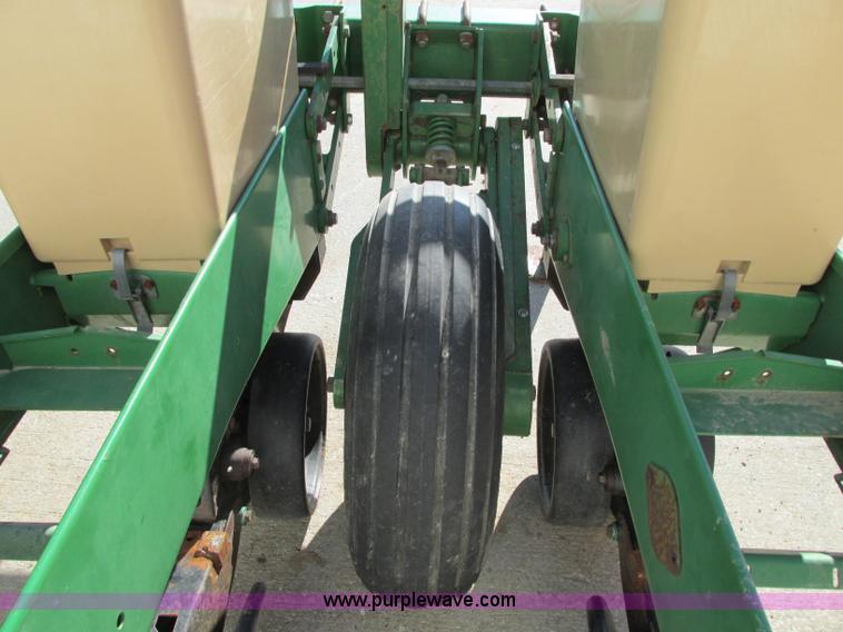 image for item N9305 Great Plains 6030-3P01 planter