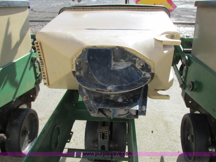 image for item N9305 Great Plains 6030-3P01 planter