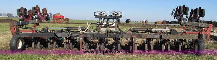 image for item N9306 Twin Diamond Industries Strip Cat strip-till