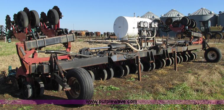 image for item N9306 Twin Diamond Industries Strip Cat strip-till