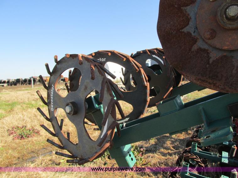 image for item N9306 Twin Diamond Industries Strip Cat strip-till