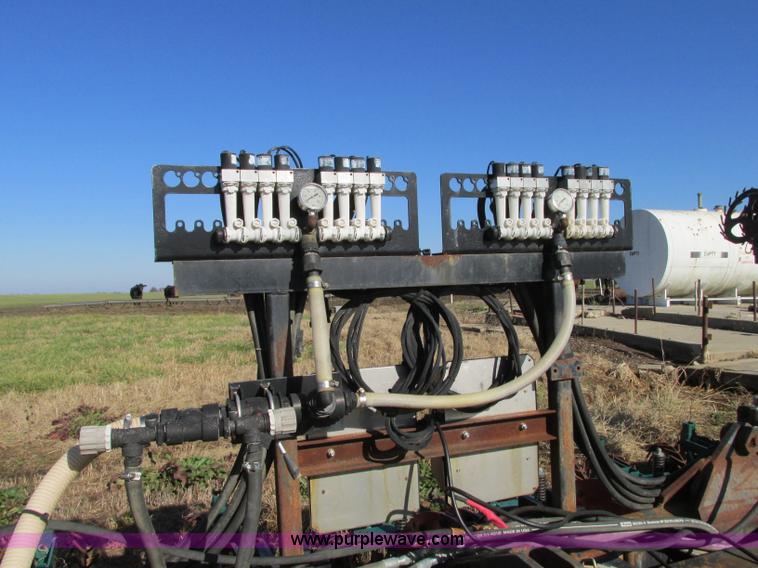 image for item N9306 Twin Diamond Industries Strip Cat strip-till