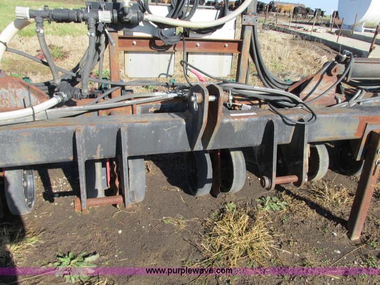 image for item N9306 Twin Diamond Industries Strip Cat strip-till