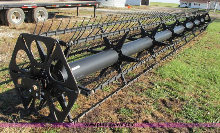 image for item N9307 2009 John Deere 635 reel