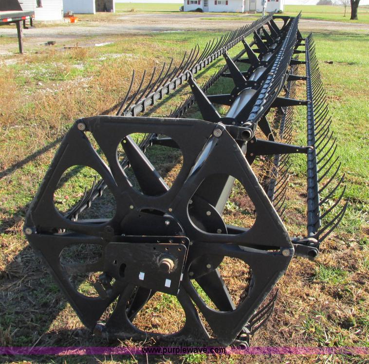 image for item N9307 2009 John Deere 635 reel