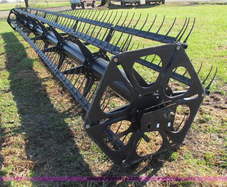 image for item N9307 2009 John Deere 635 reel