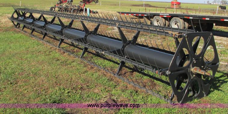 image for item N9307 2009 John Deere 635 reel