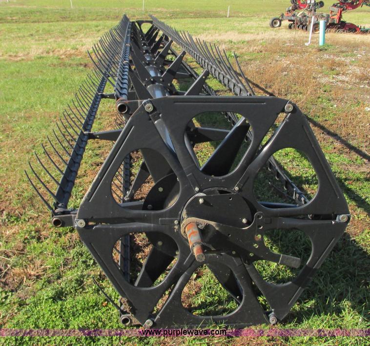 image for item N9307 2009 John Deere 635 reel