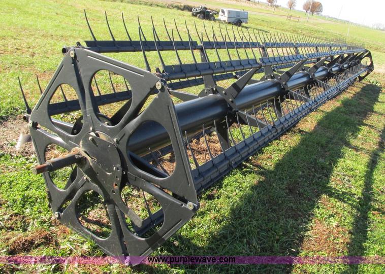 image for item N9307 2009 John Deere 635 reel