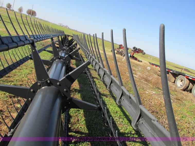 image for item N9307 2009 John Deere 635 reel