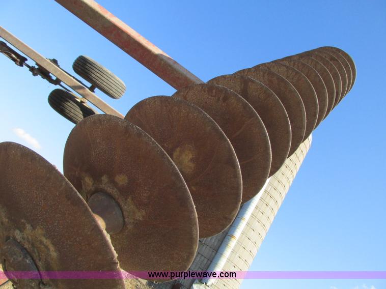 image for item N9310 International 496 disk