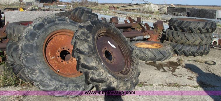 image for item N9312 (10) Reinke 11.2x24 pivot wheels and tires