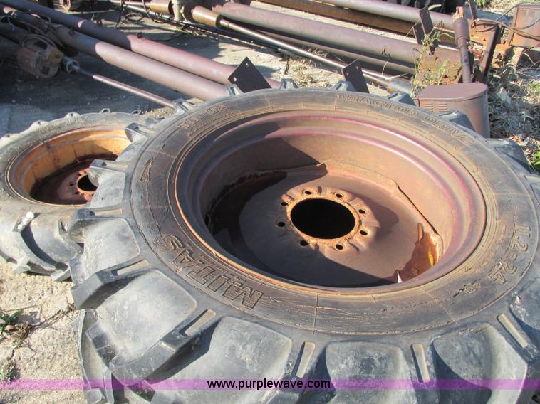 image for item N9312 (10) Reinke 11.2x24 pivot wheels and tires