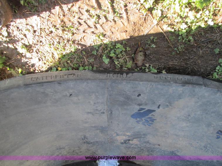 image for item N9313 Caterpillar Challenger 800 Series right side track