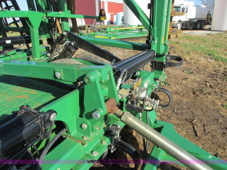 image for item N9314 2009 Great Plains 4000TC Turbo Chopper