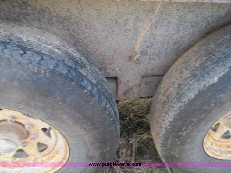 image for item N9319 2003 PJ equipment trailer