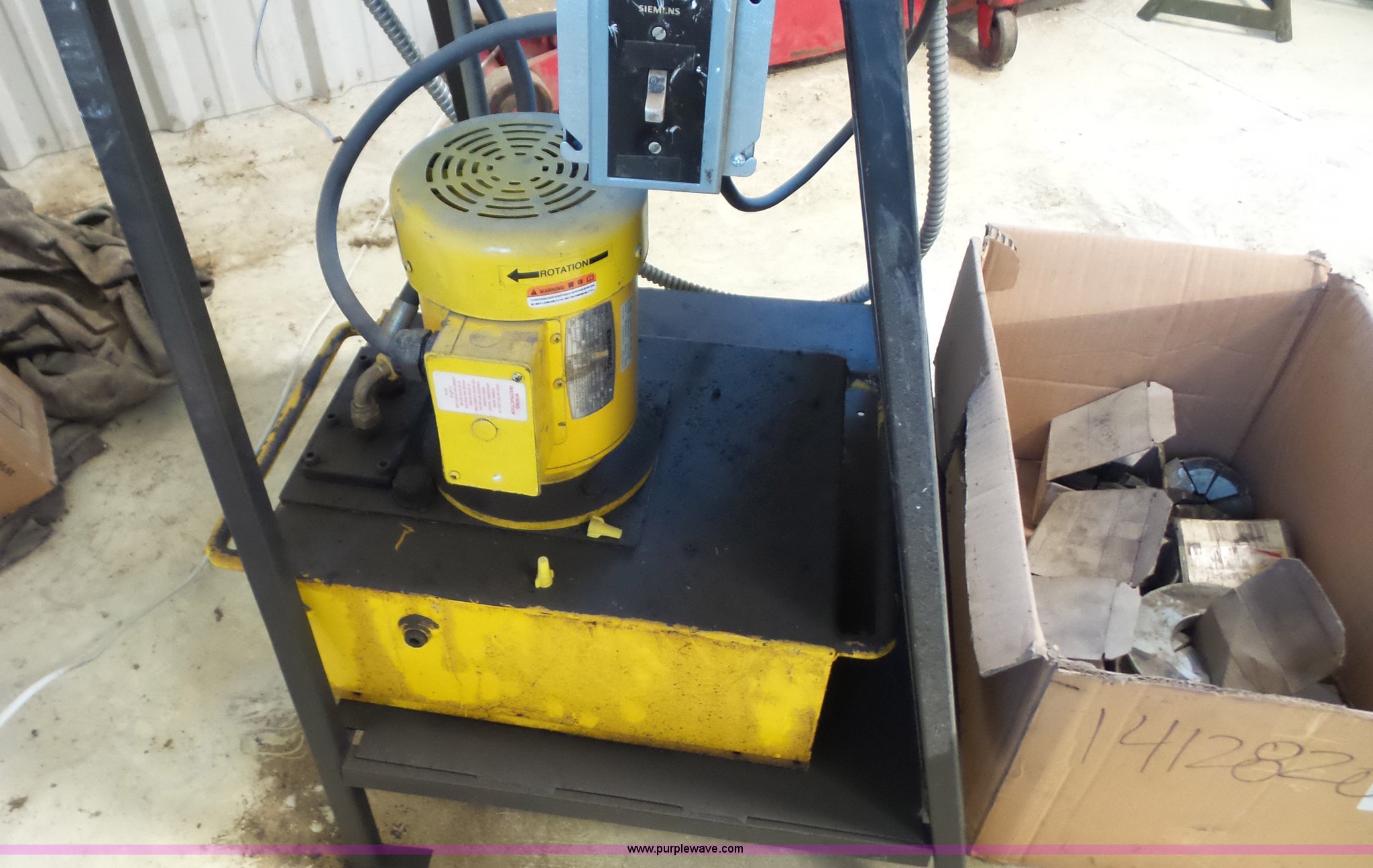 Parker 83C540 hydraulic hose crimper in Mound City, KS Item BL9290
