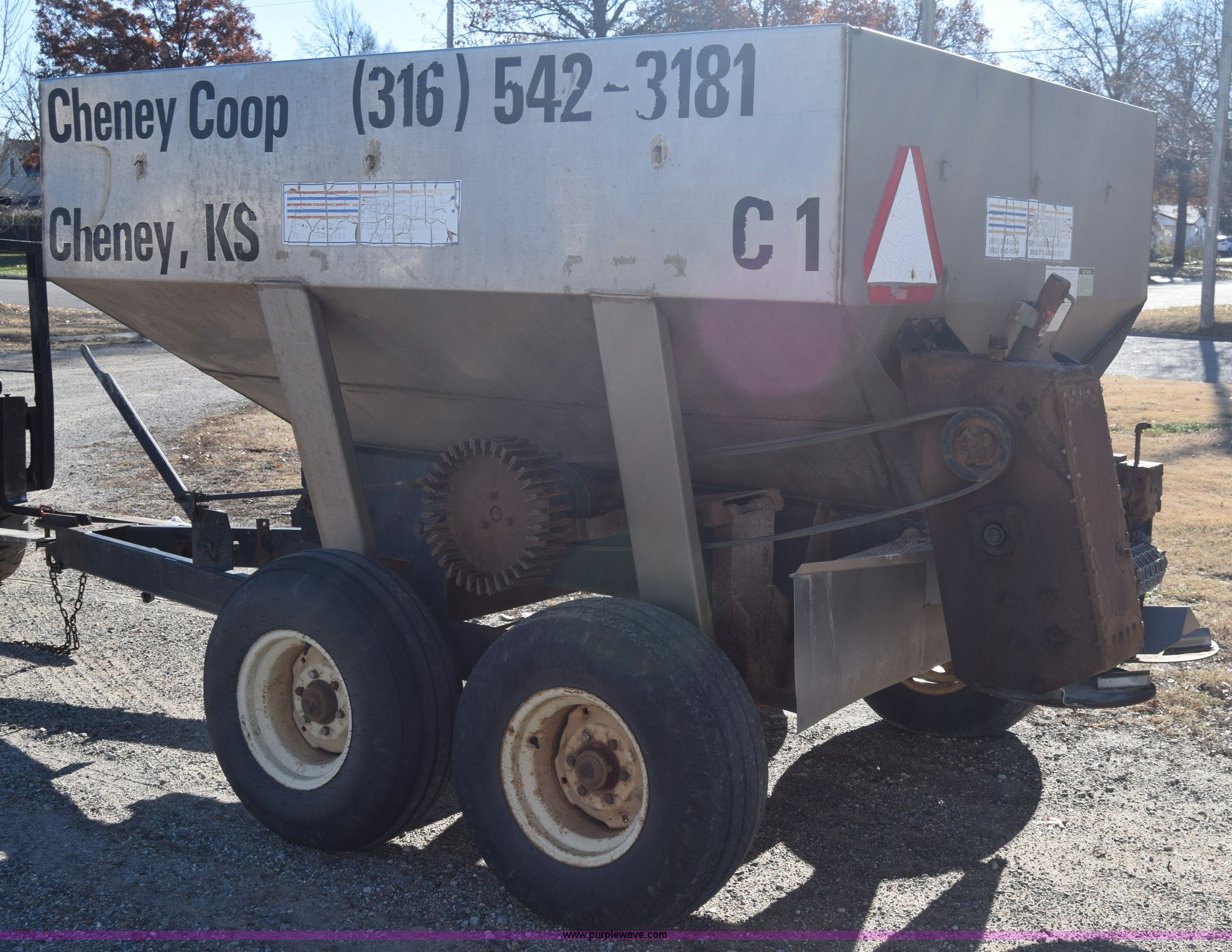 Adams fertilizer spreader buggy in Cheney, KS Item K4991 sold