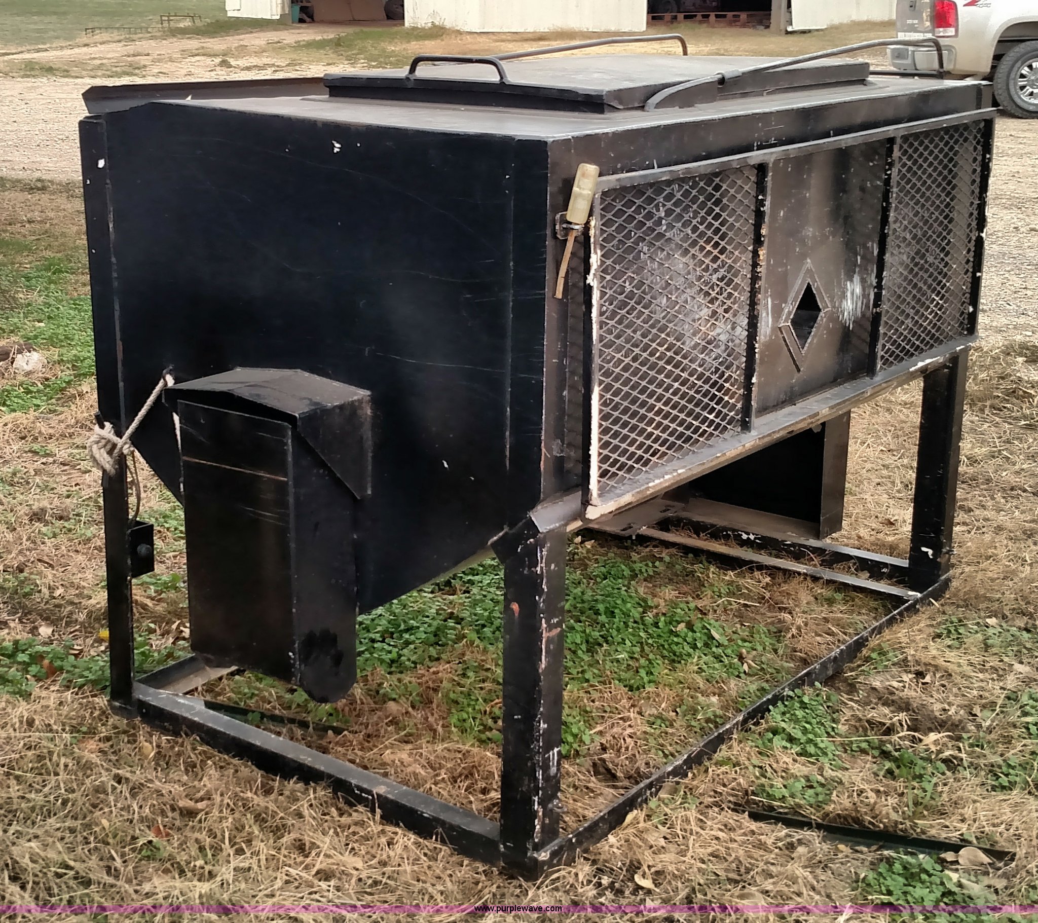 3c Cattle Feeder Item L6039 12 29 2015
