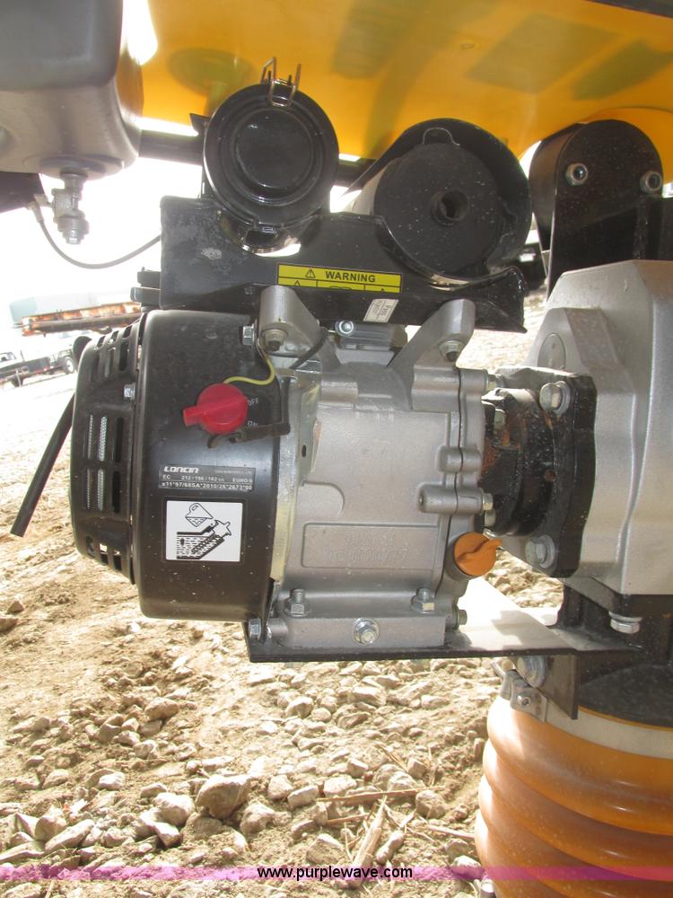 image for item AV9027 Walk behind jumping jack compactor
