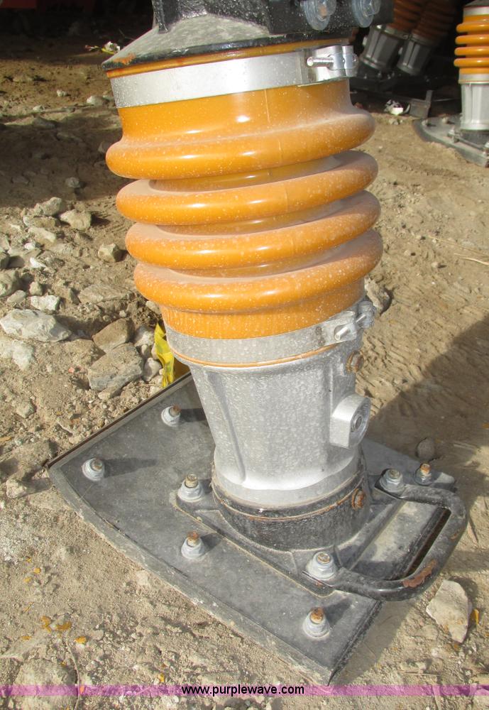 image for item AV9027 Walk behind jumping jack compactor