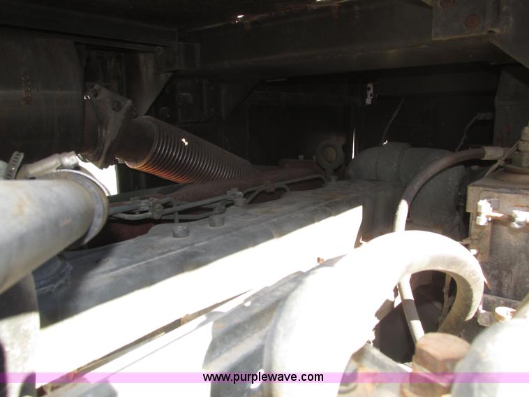 image for item AV9033 1984 Caterpillar 3306 turbo diesel engine