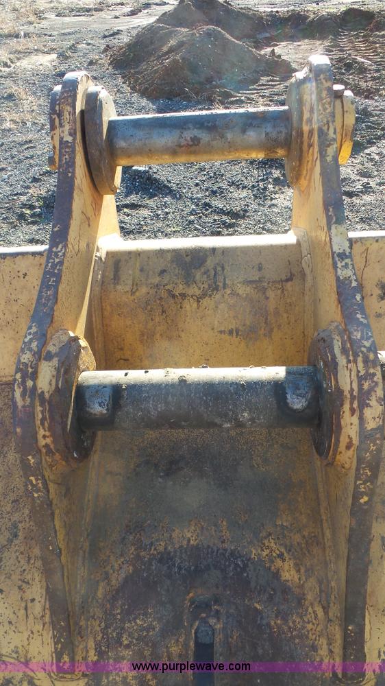 image for item BF9190 Excavator bucket