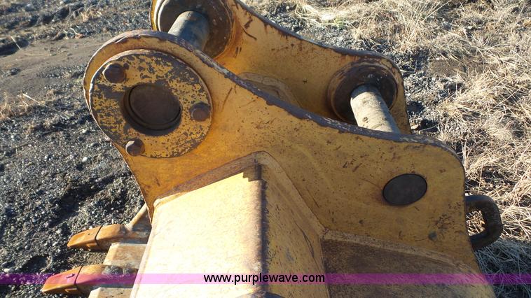 image for item BF9190 Excavator bucket