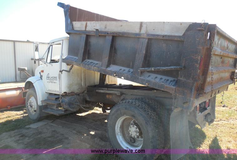 image for item BH9450 1991 International 4900 dump truck