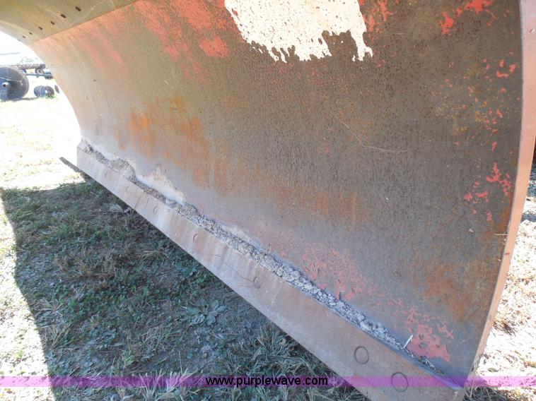 image for item BH9450 1991 International 4900 dump truck