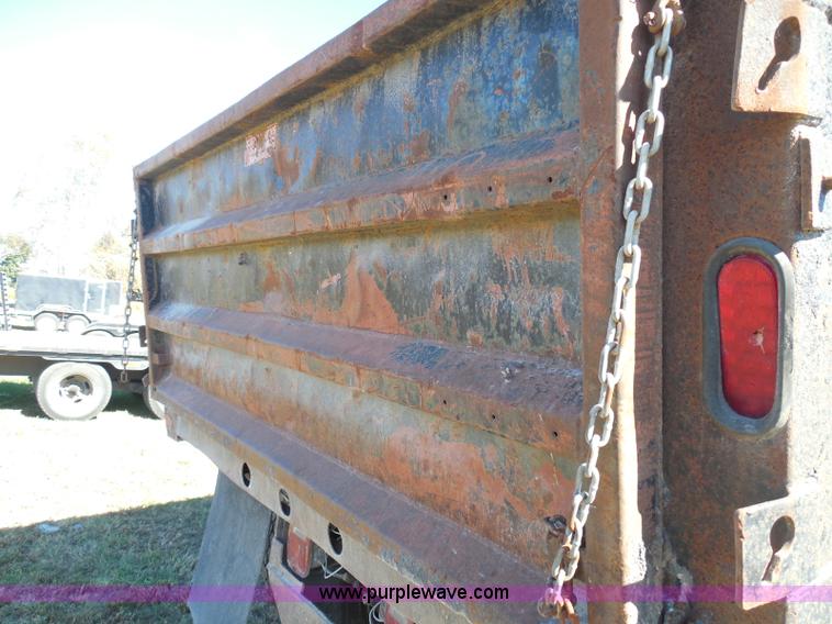 image for item BH9450 1991 International 4900 dump truck