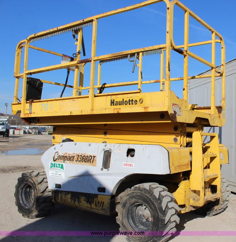 image for item BL9291 2002 Haulotte Compact 3368RT scissor lift