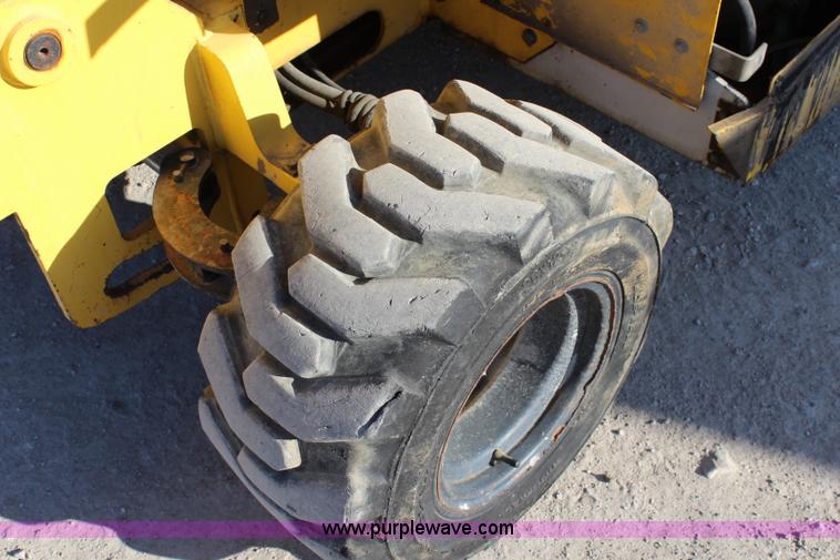 image for item BL9291 2002 Haulotte Compact 3368RT scissor lift