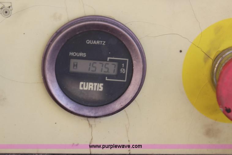 image for item BL9291 2002 Haulotte Compact 3368RT scissor lift