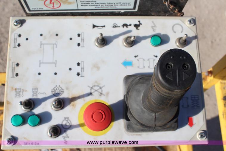 image for item BL9291 2002 Haulotte Compact 3368RT scissor lift