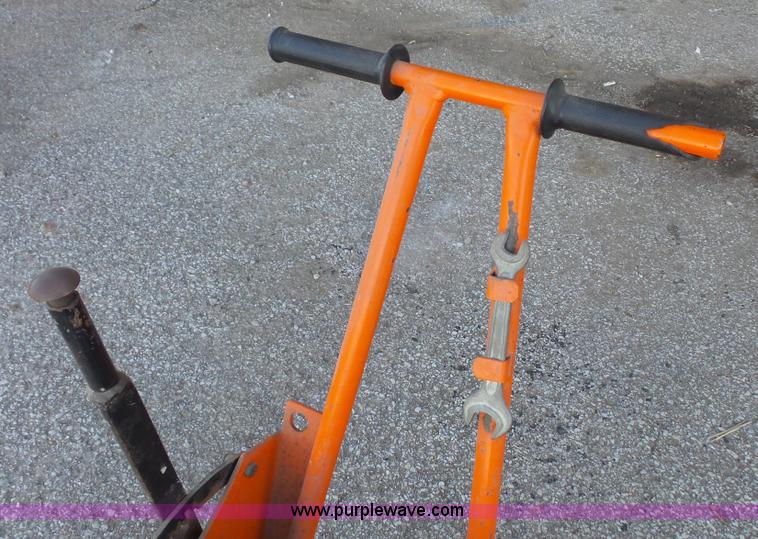 image for item BL9318 Norton Clipper concrete saw