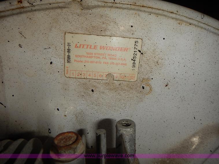 image for item BN9126 Little Wonder blower