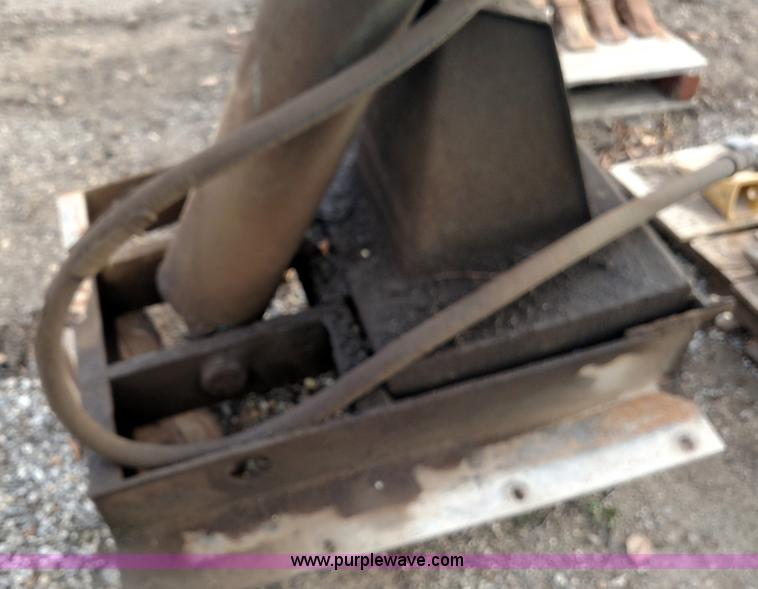 image for item BR9408 Ox Bodies dump bed