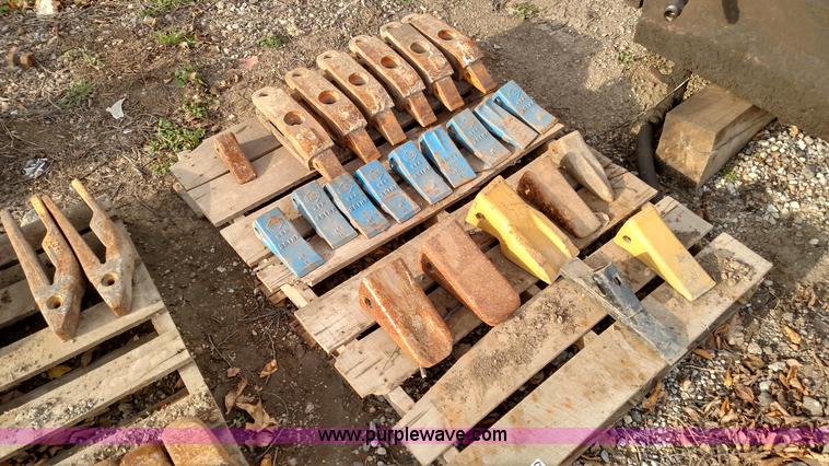 image for item BR9409 (6) bucket teeth