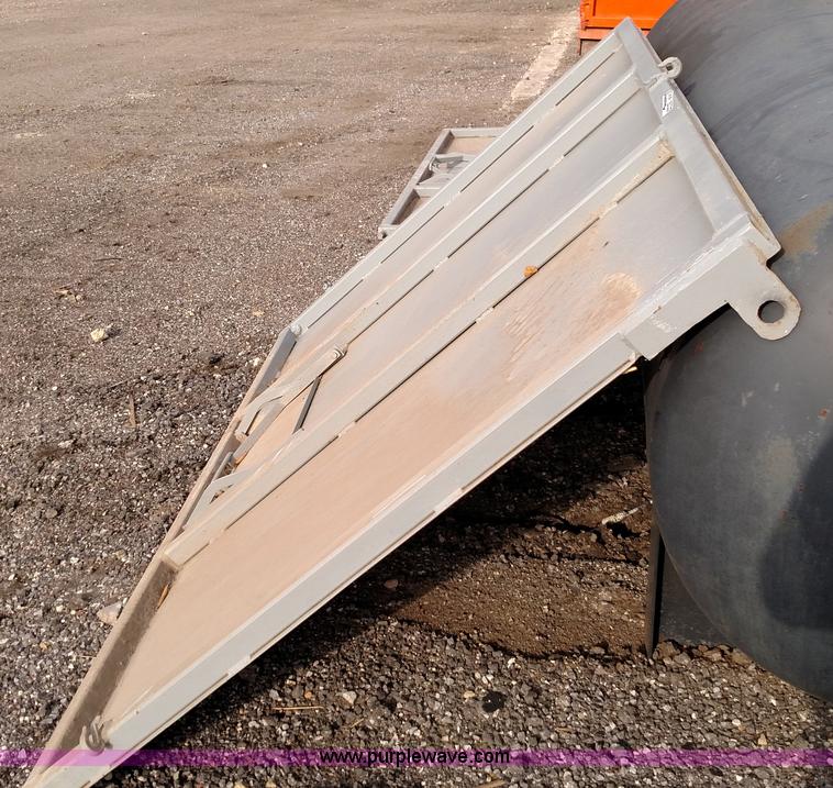 image for item BR9413 Custom end gate