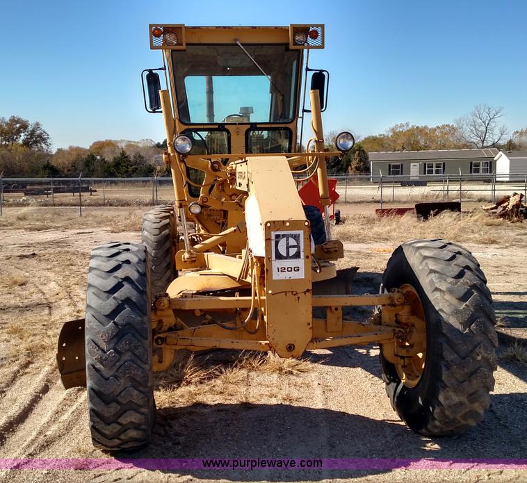 image for item BR9425 1982 Caterrpillar 120G motor grader