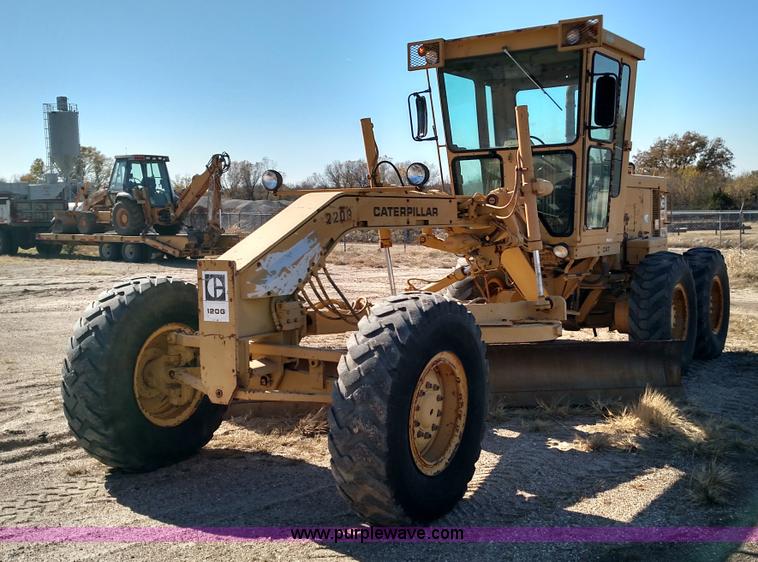image for item BR9425 1982 Caterrpillar 120G motor grader