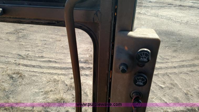 image for item BR9425 1982 Caterrpillar 120G motor grader