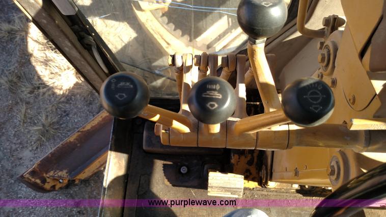 image for item BR9425 1982 Caterrpillar 120G motor grader