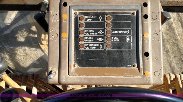 image for item BR9425 1982 Caterrpillar 120G motor grader