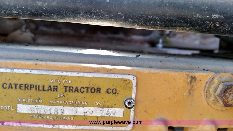 image for item BR9425 1982 Caterrpillar 120G motor grader