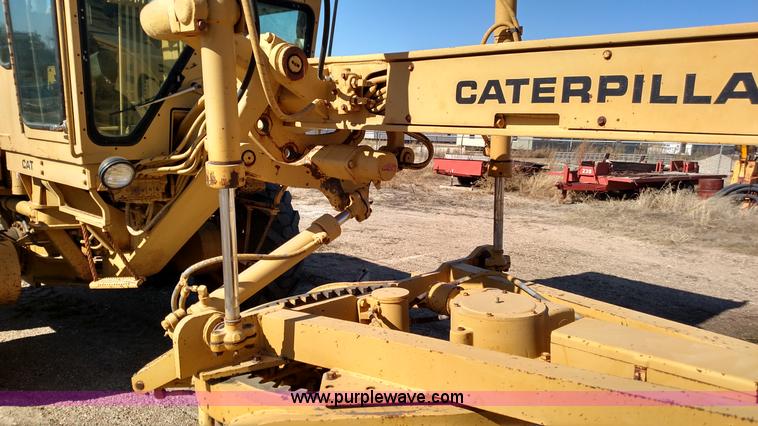 image for item BR9425 1982 Caterrpillar 120G motor grader