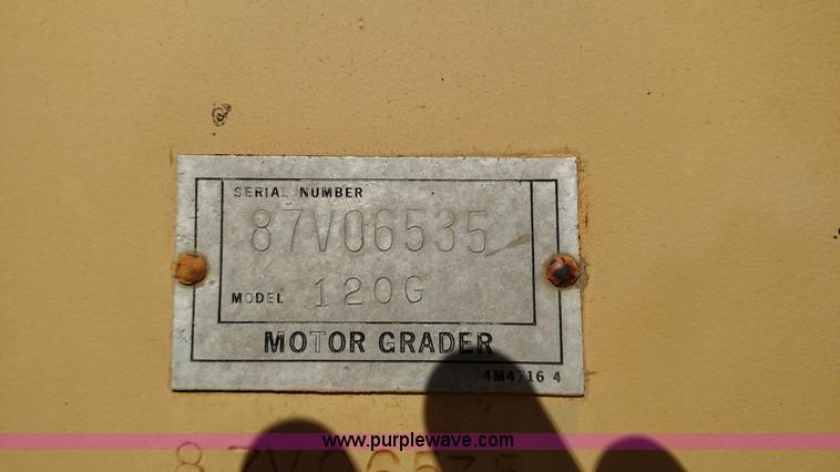 image for item BR9425 1982 Caterrpillar 120G motor grader